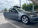 BMW Auto BMW 325i - BMW 325 aus 2009: 325i