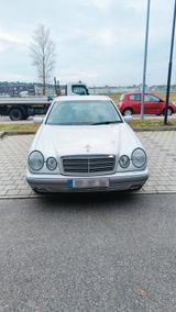 Mercedes-Benz Mercedes w210 E240 - gebrauchte Mercedes-Benz E 240 aus dem Jahr 2000