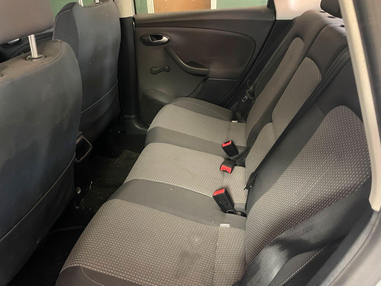 Seat Altea XL 2012 — photo 14