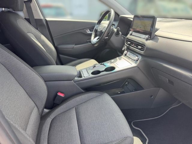 Fahrzeugabbildung Hyundai KONA Trend Elektro 2WD +KLIMA+NAVI+RFK+PDC+ACC+U