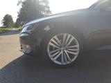 Skoda Superb 2.0 TDI DSG Style Combi,Tempomat,AHK,Navi - Skoda Superb aus 2016 mit Diesel-Antrieb: Kombi