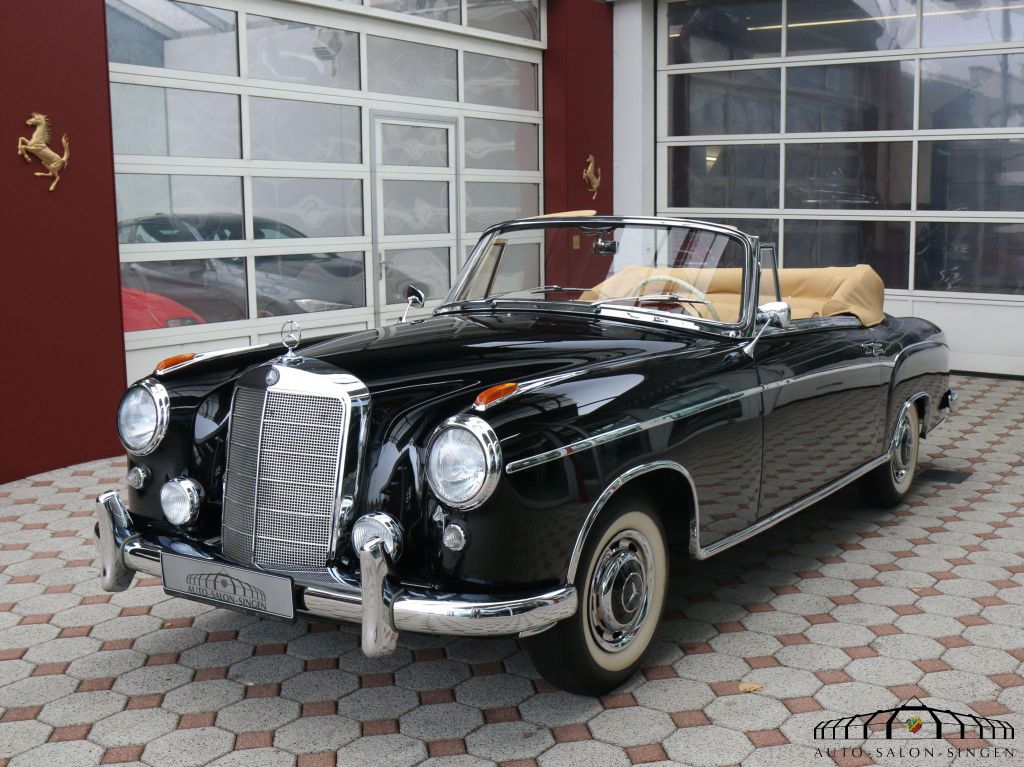 Mercedes-Benz 220