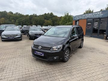 Volkswagen Touran - 1