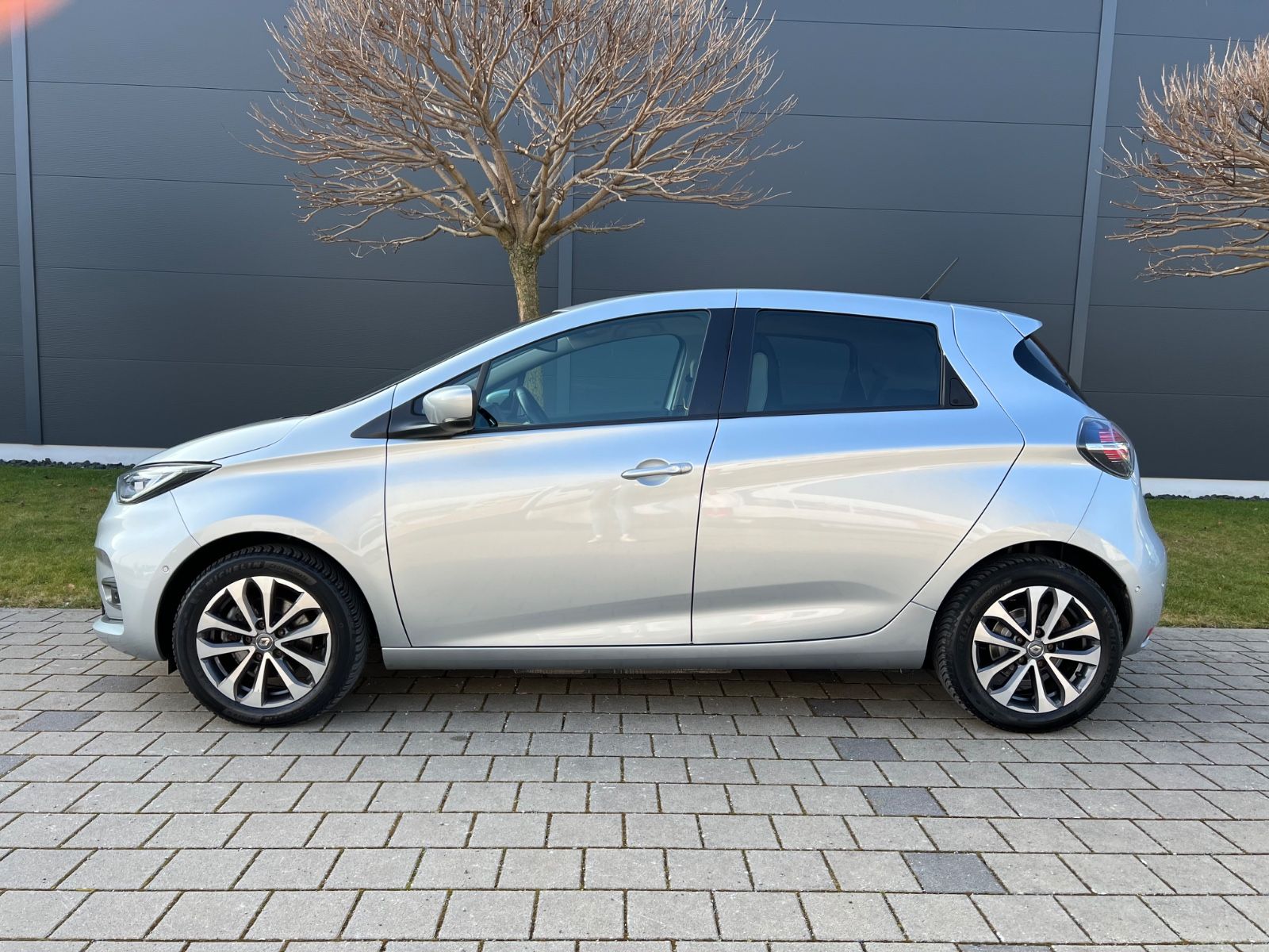 Renault ZOE R135 Intens|INKL BATTERIE!!!LED|NAVI|KAMERA imagem 2
