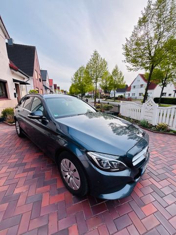 MERCEDES-BENZ Mercedes C 200 Bluetec