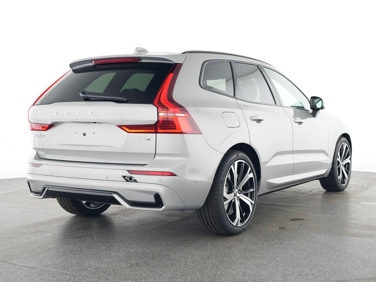 Volvo XC60 T6  Plus Dark Recharge Plug-In Hybrid AWD