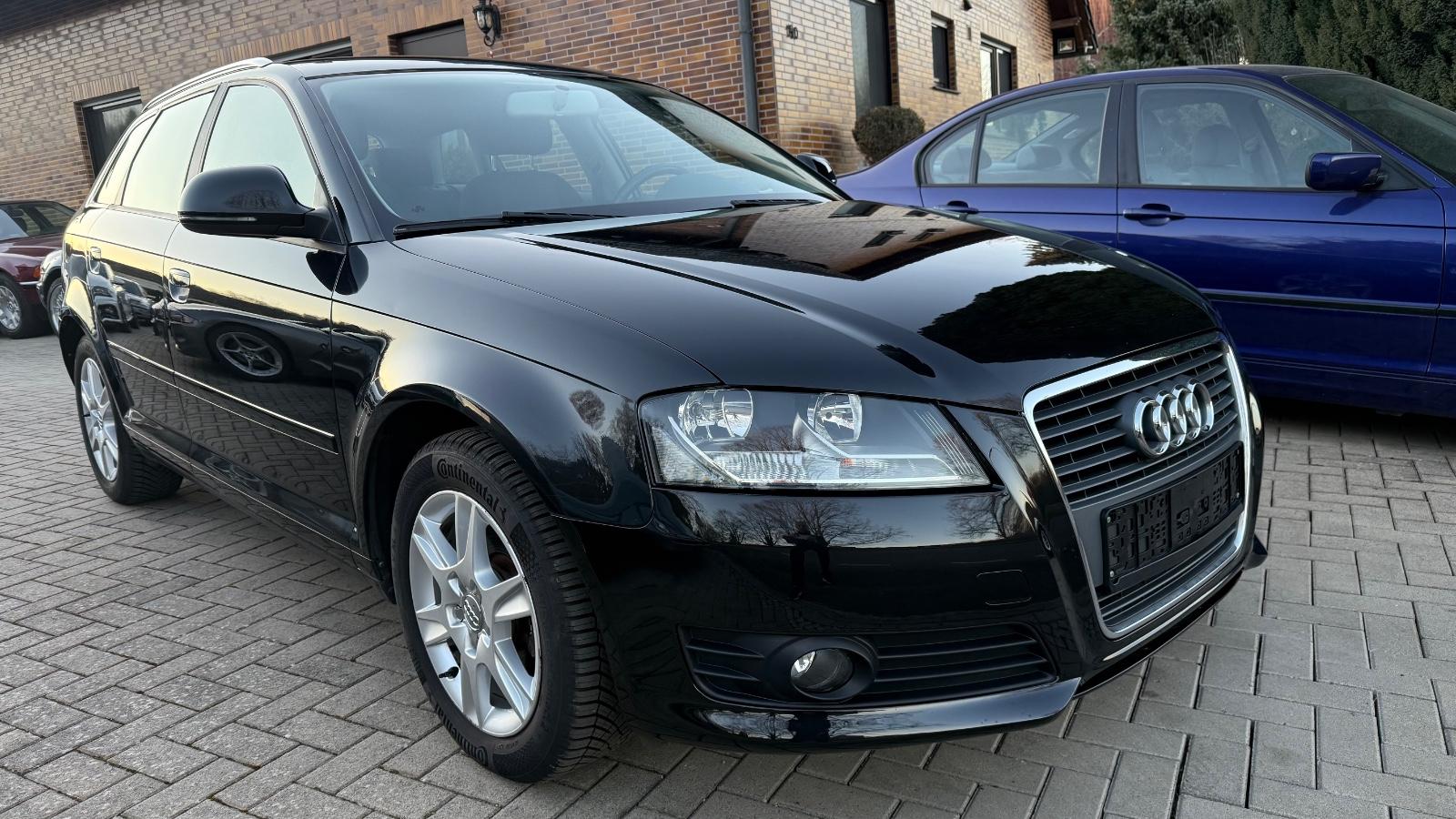 Audi A3 1.6 AtractionSportback,Klima,Sitzheiz.PDC,AHK