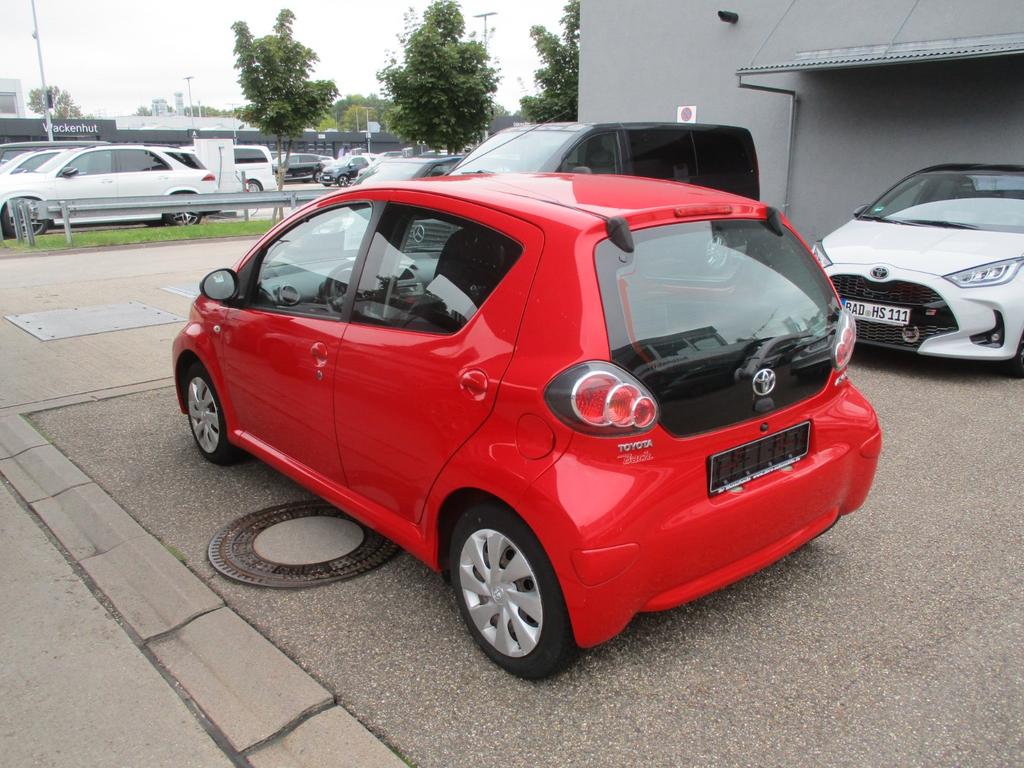 Toyota Aygo (X)