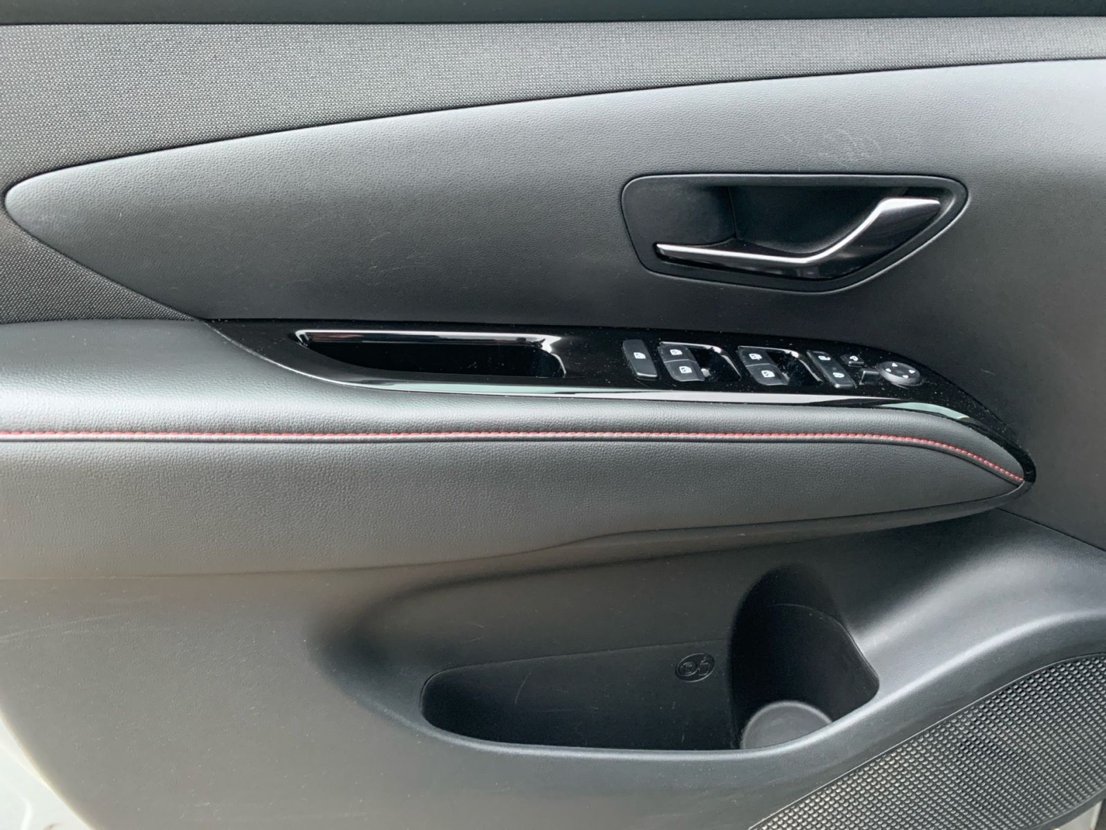 Fahrzeugabbildung Hyundai TUCSON 1.6 T-GDI N Line Plug-In Hybrid 4WD ECS