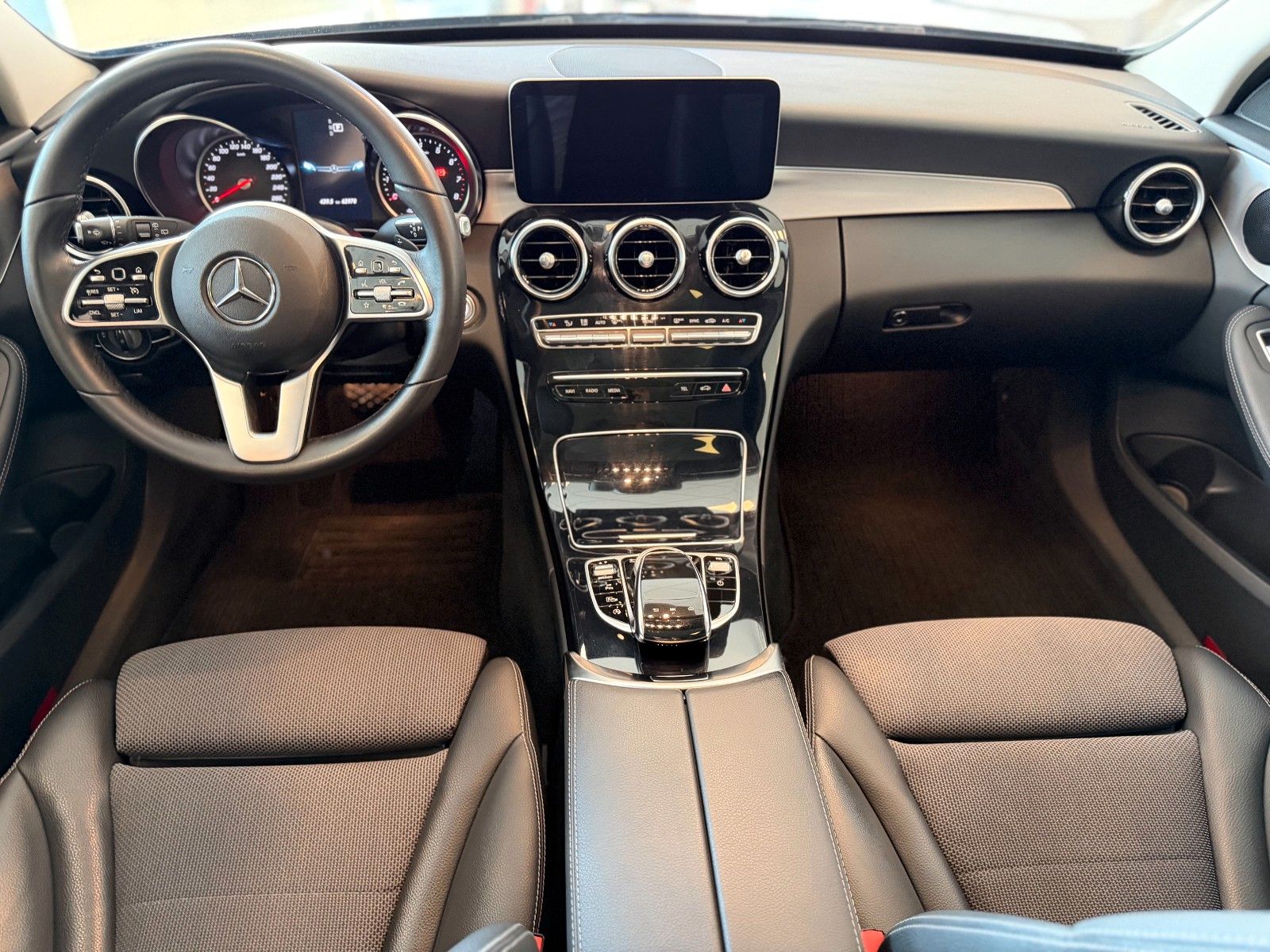 Mercedes-Benz C 180 T Ava 9G-Tr. LED AHK Pano Rü-Ka CarPlay foto 13