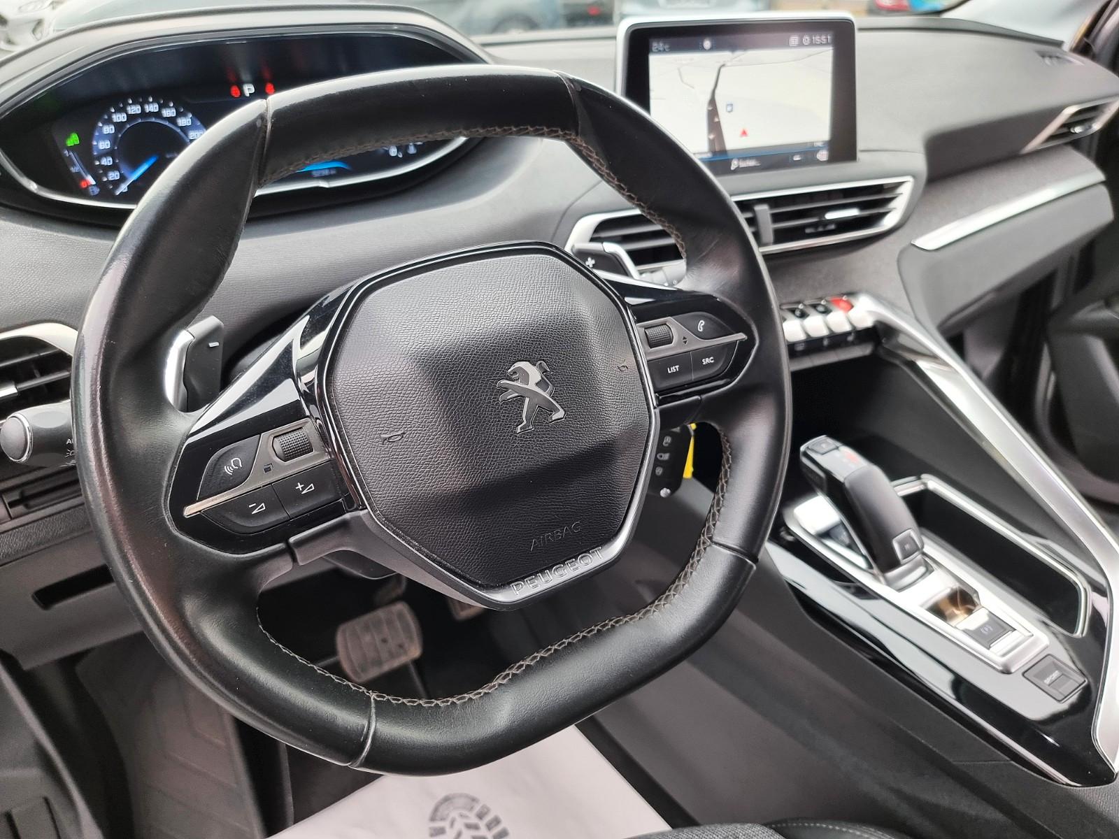 Peugeot 3008 Allure NAVI TEMP KAM SITZH PDC ACC CARPLAY