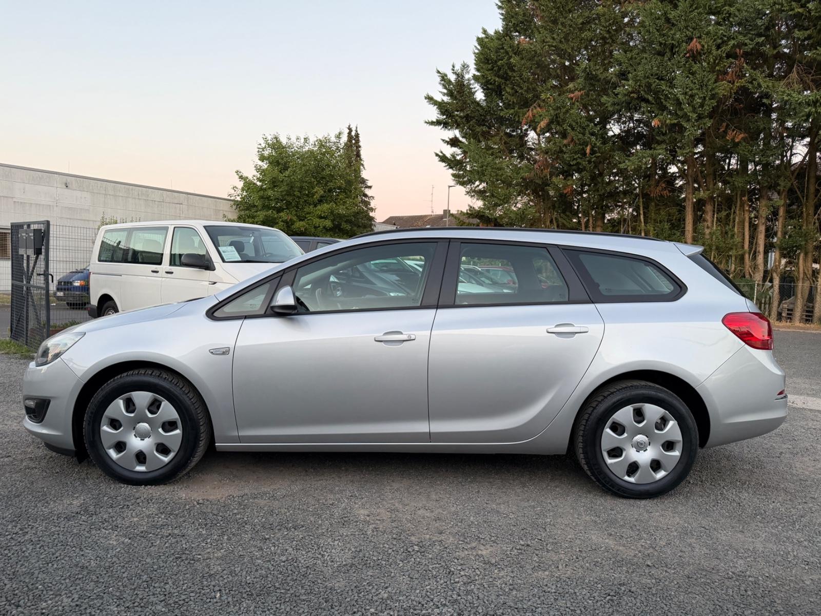 Opel Astra J Sports Tourer Selection/Automatik/Klima
