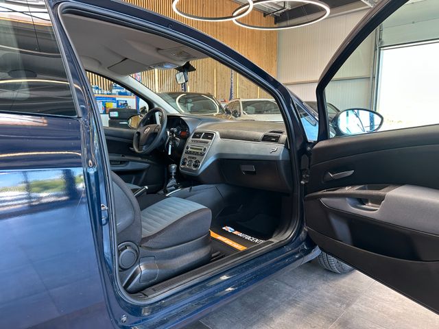 MYAUTOCENTER – Gebraucht- und Jahreswagen mit Werkstattservice in Pfaffenhofen Fiat Grande Punto 1.2 8V Dynamic *TÜV:927*