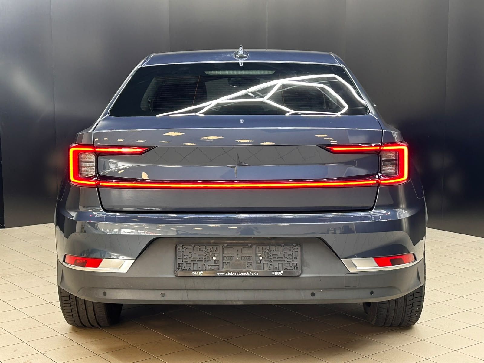 Fahrzeugabbildung Polestar 2 LED+SHZ+NAVI+KEYLESS+ACC+360°+DAB+20"+