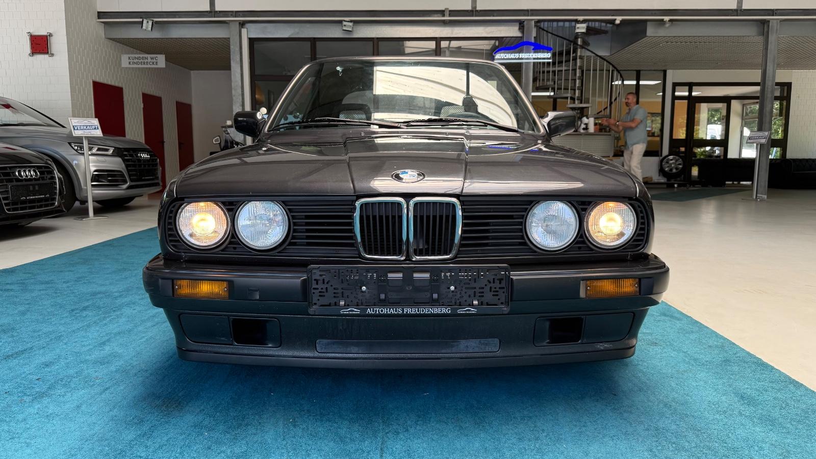 BMW Série 3 316i E30 Baur TC2 102ch - Suspension M-Sport - Recaro - CT récent