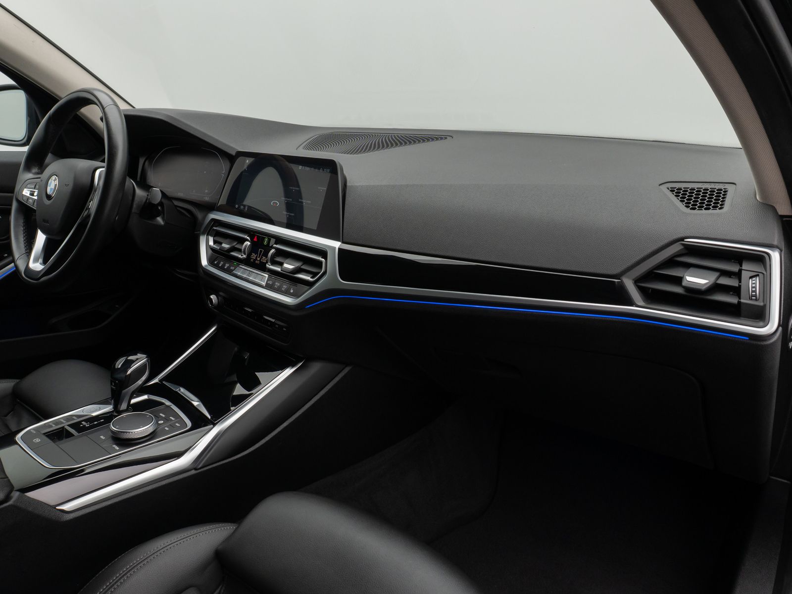 Fahrzeugabbildung BMW 320d xD HiFi Alarm DAB LED PDC Sportsitz Leder