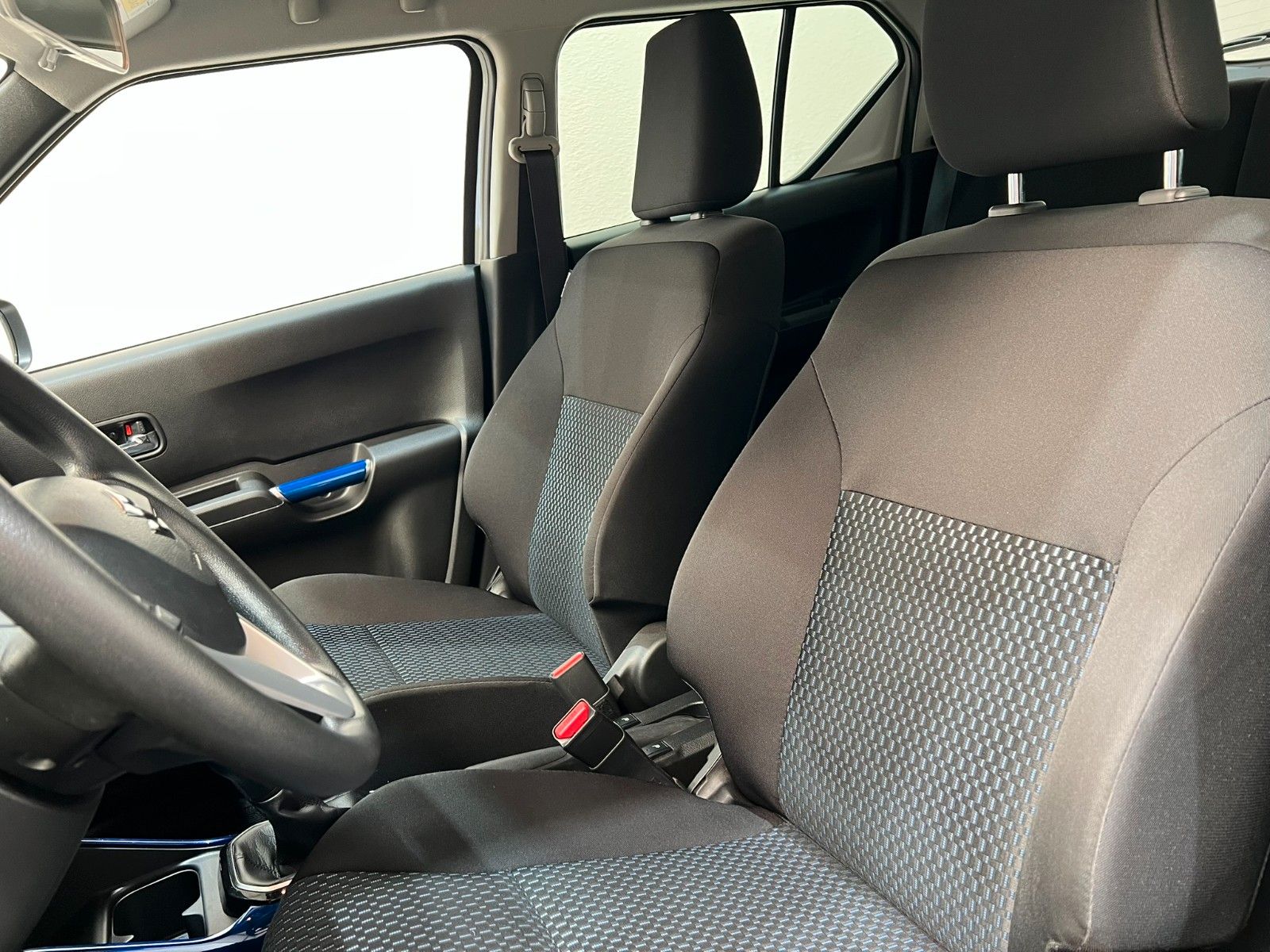 Fahrzeugabbildung Suzuki Ignis 1.2 DUALJET HYBRID Comfort