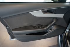 AUDI A4 Limousine 35 TDI S line | MMI Plus | AHK AUDI A4 Limousine 35 TDI S line | MMI Plus | AHK