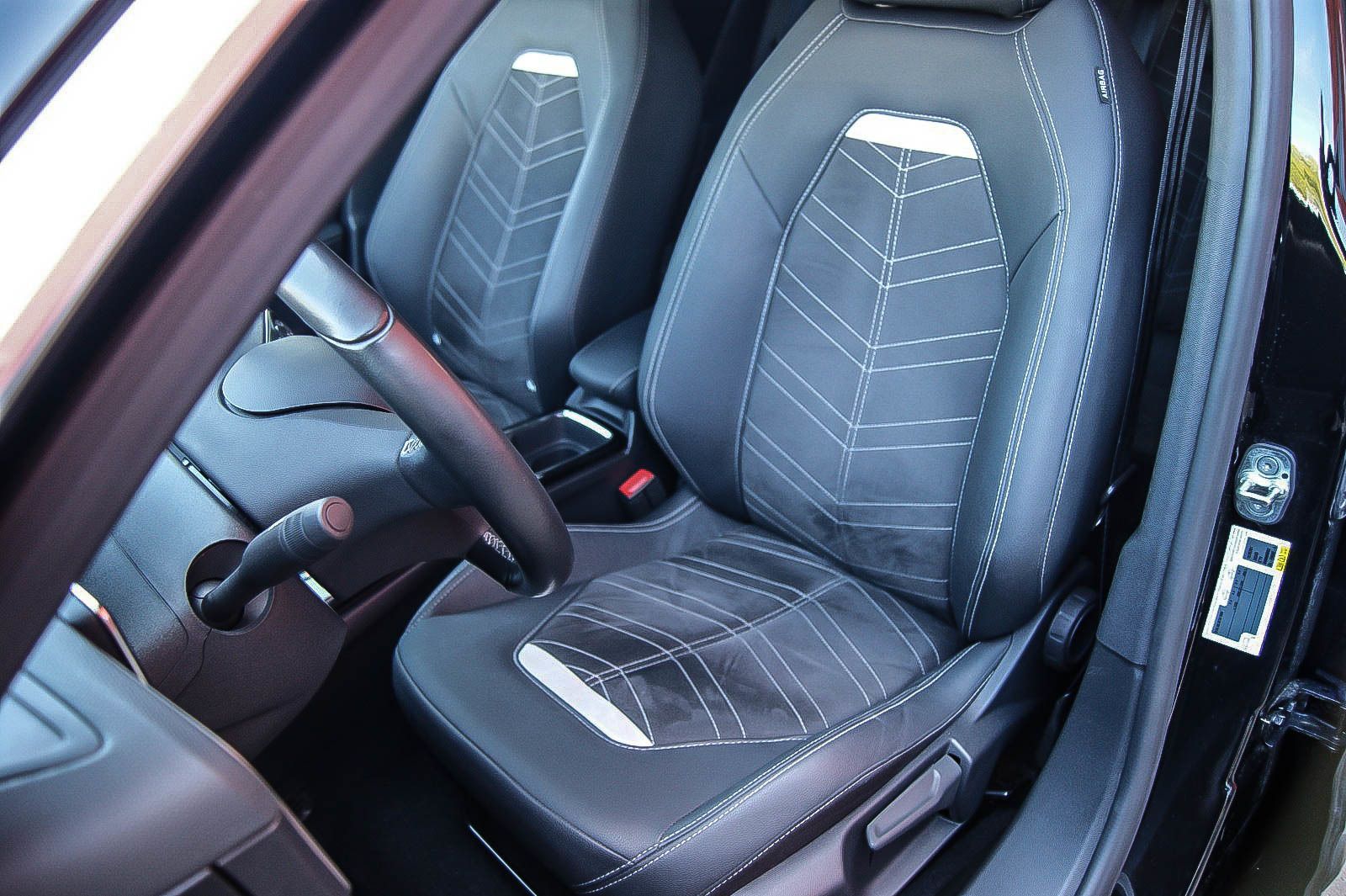 Fahrzeugabbildung Opel Mokka e Ultimate LED ALCANTARA 180° KAMERA SIHZG