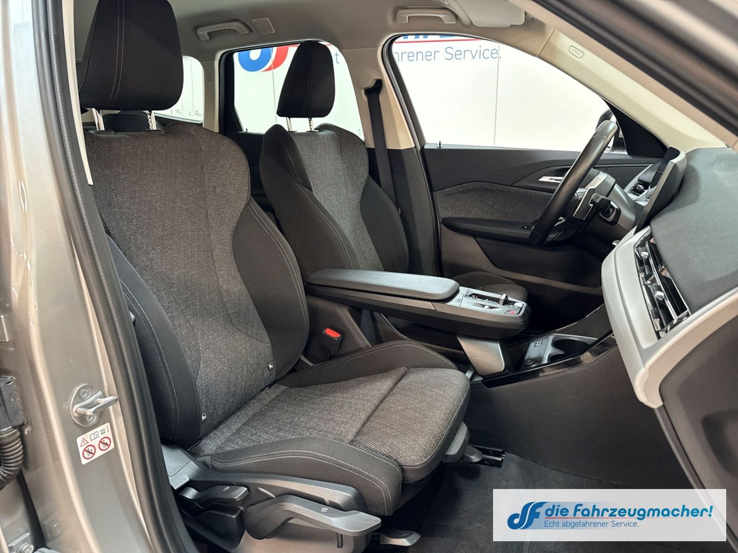 Fahrzeugabbildung BMW X1 20 d xDrive Park-Assistent Navi Digitales Coc