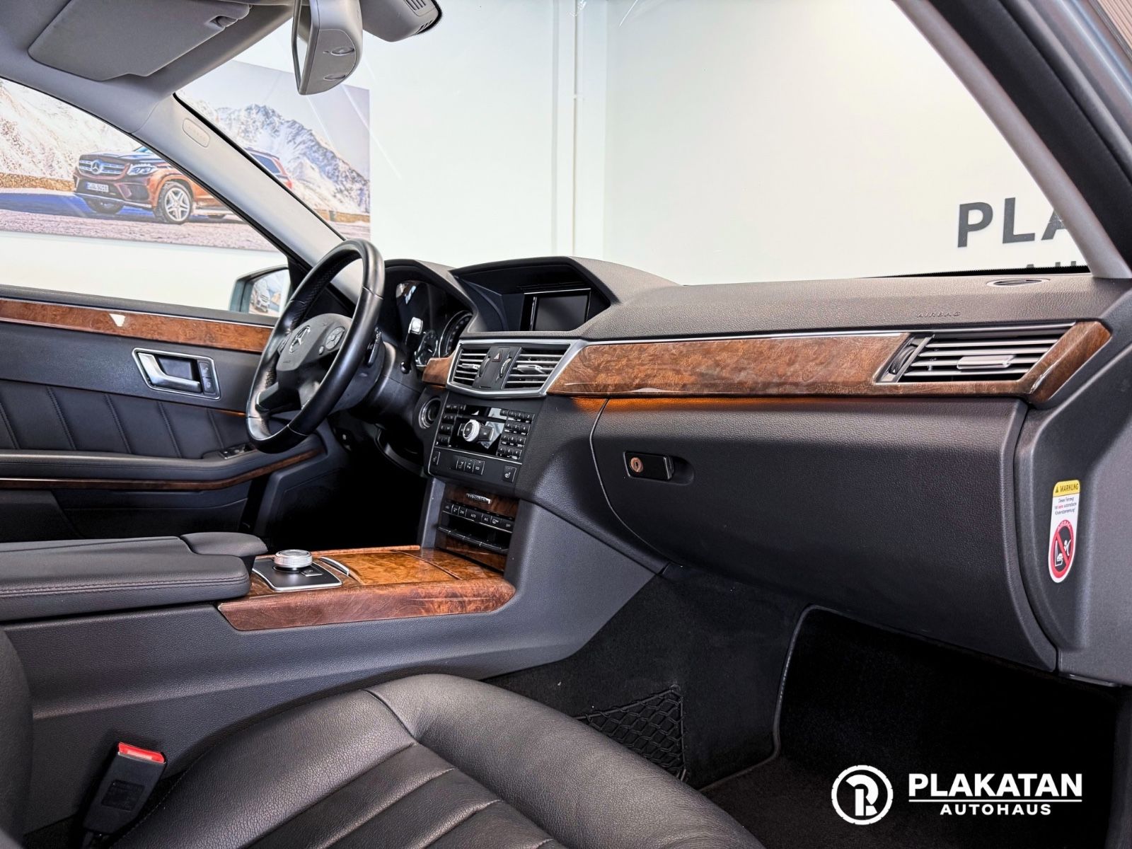 Fahrzeugabbildung Mercedes-Benz E 250 CDI T-Modell Leder AHK MB-Service