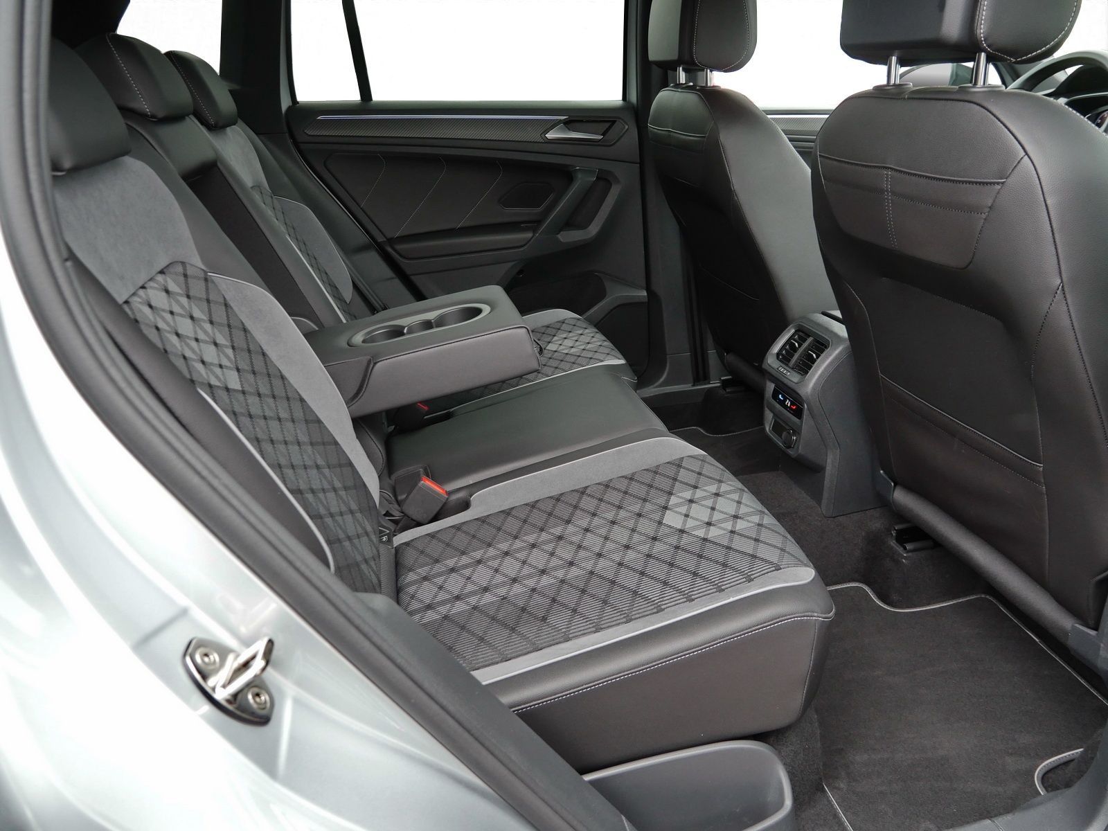 Volkswagen Tiguan - Bild 16
