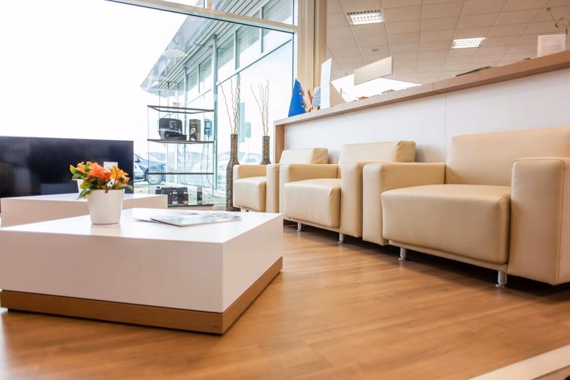 showroom-image-bottom