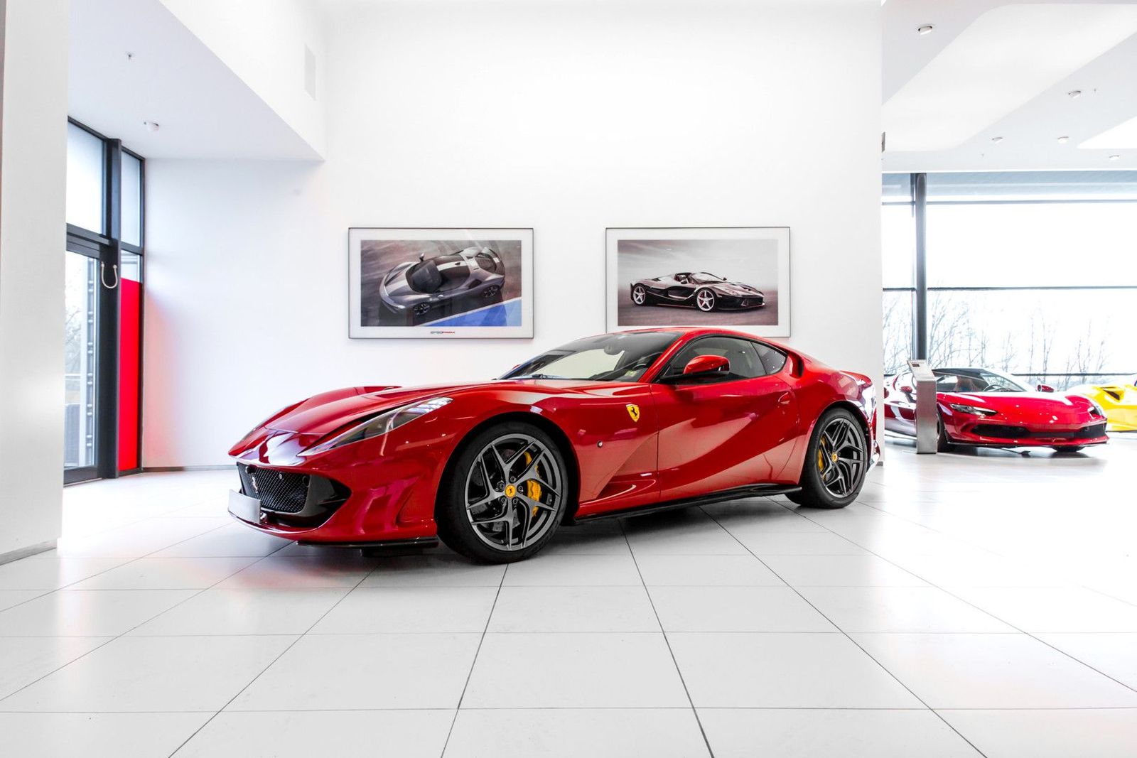 Ferrari 812 Superfast ~Ferrari Munsterhuis~ imagem 3