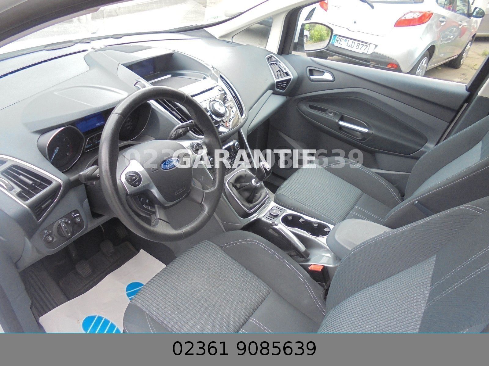 Fahrzeugabbildung Ford C-MAX Titanium/Klima/Navi/Pdc+Kamera/TÜV NEU