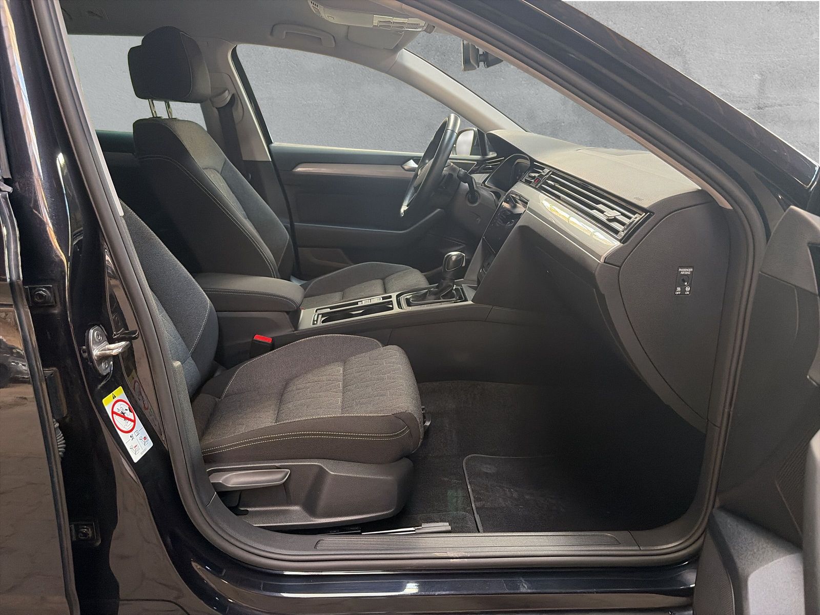 Fahrzeugabbildung Volkswagen Passat Variant Business 2.0 TDI AppConnect RFK