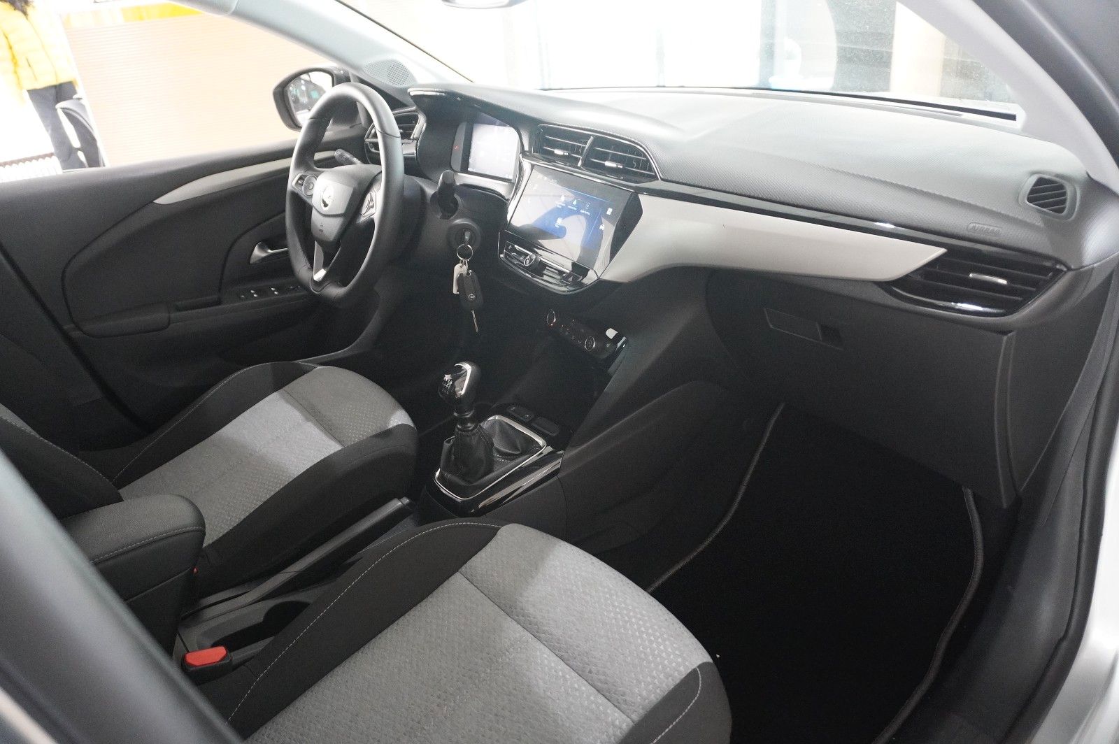 Fahrzeugabbildung Opel Corsa F 1.2 FACELIFT NAVI/LED/KAMERA/VIRTU./SHZ