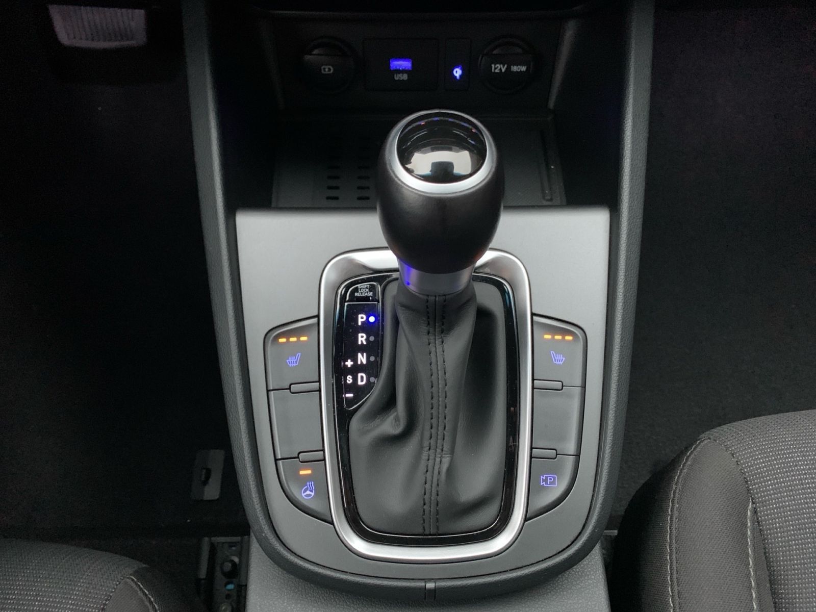 Fahrzeugabbildung Hyundai KONA 1.6 GDI Trend Hybrid AHK Navi 1Hd