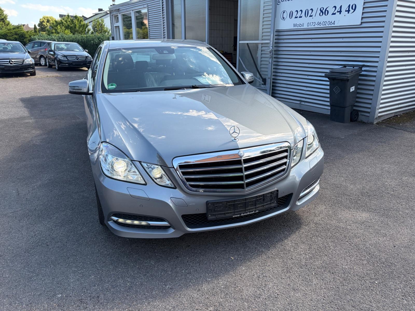 Mercedes-Benz E 200 CGI Lim. Automatik MB Scheckehftgepflegt