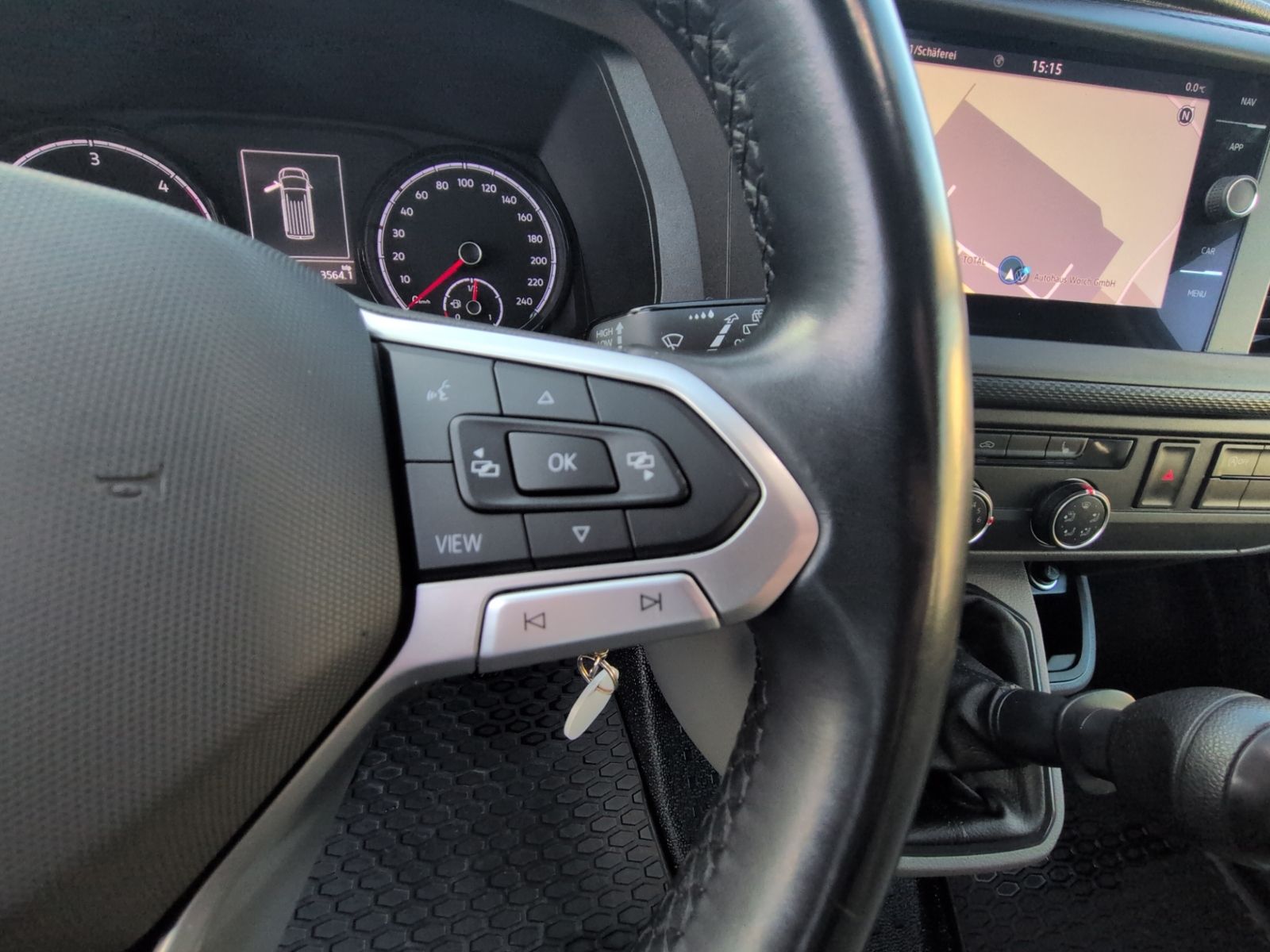 T6.1 Kombi 2.0 TDI lang NAVI+AHK+9SITZE