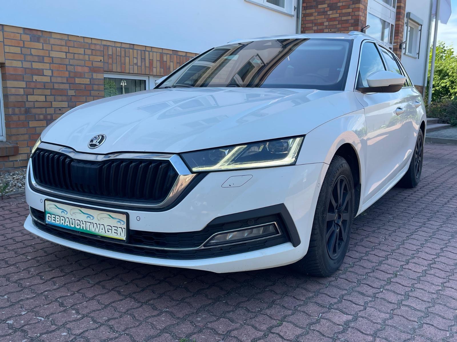 Skoda Octavia Combi First Edition