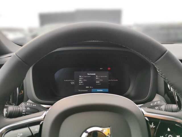 VOLVO XC 60 (Bild 15 von Array)