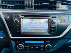 TOYOTA Auris Hybrid*Automatik*Kamera*Sitzheizung*PDC*