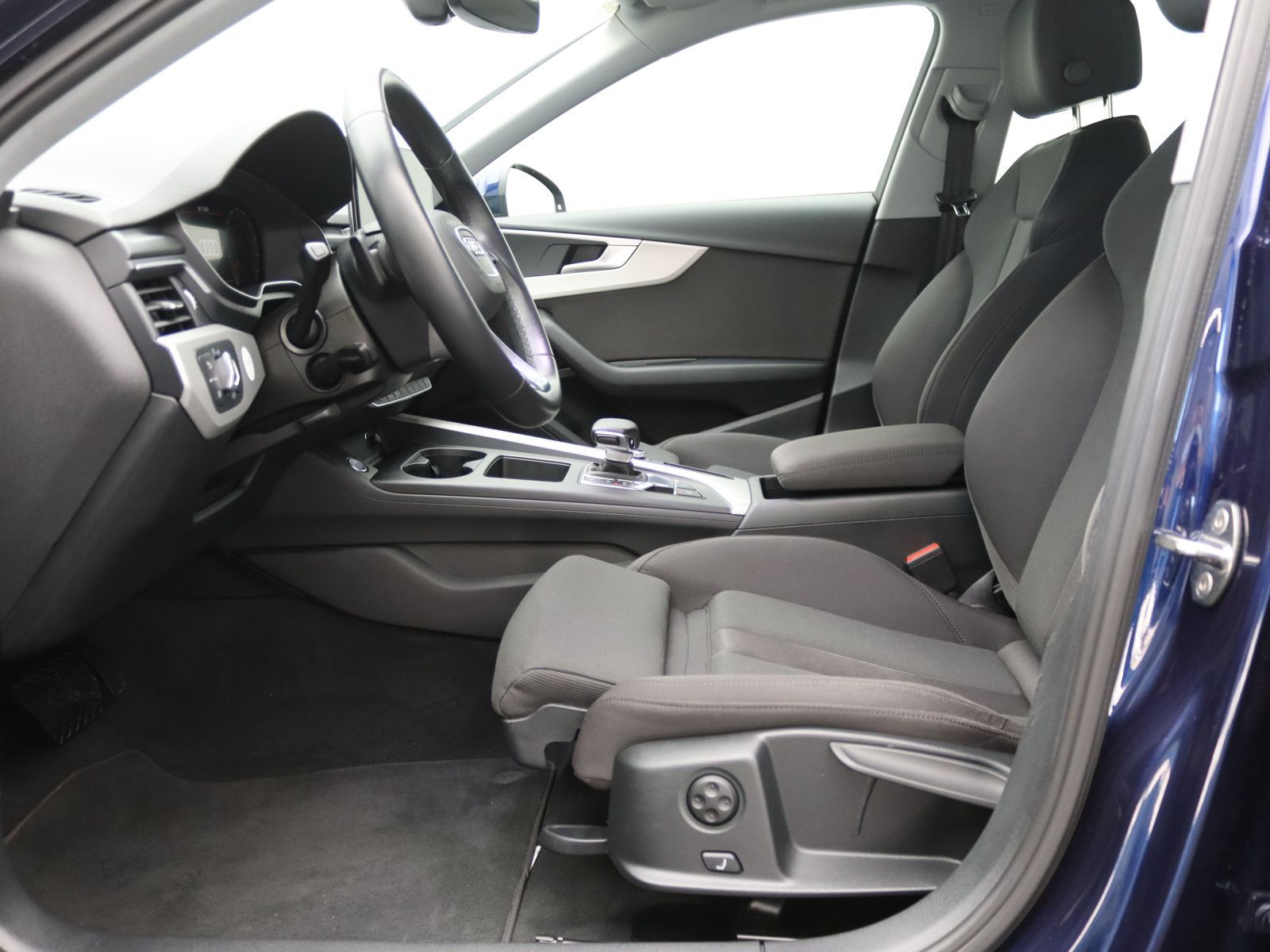 Audi A4 - Bild 12