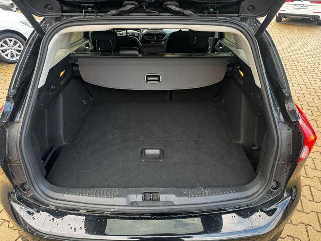 Fahrzeugabbildung Ford Focus Turnier 2,0 EcoBlue Titanium >AUT/NAV/KAM