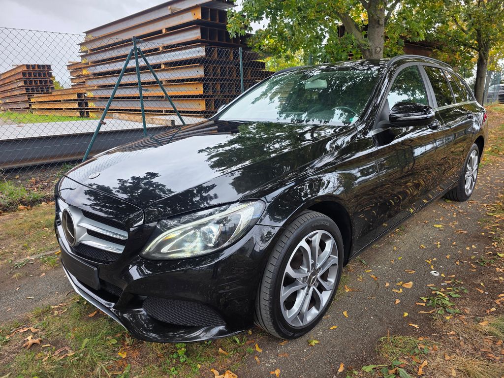 Image of Mercedes-Benz C 220
