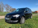 Volkswagen Touran 1.6 United - Volkswagen Touran aus 2008: United