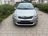 Volkswagen Toyota Auris Hybrid 1.8 , Tüv/Asu Neu bis ... - Volkswagen Touran: Kleinwagen