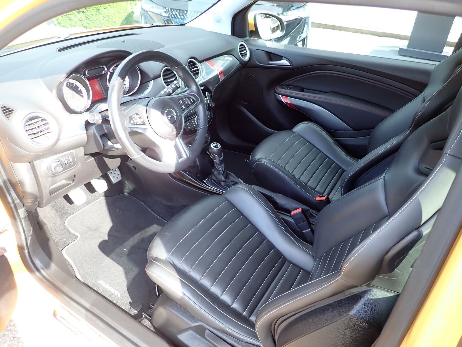 Fahrzeugabbildung Opel Adam S Turbo,Recaro,Leder,SHZ,PDC