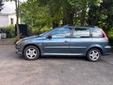 Peugeot 206 - Peugeot 106: Limousine