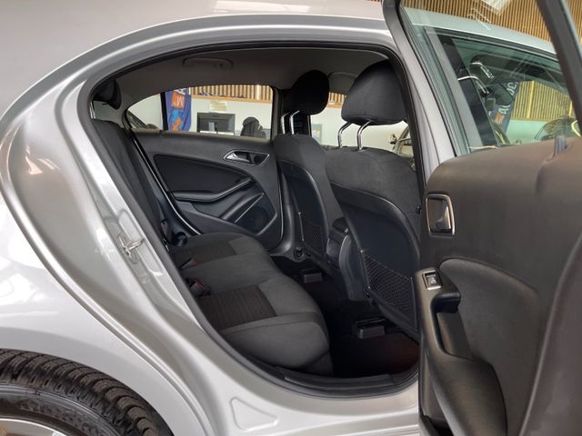 Mercedes-Benz A 180 CDI  d BlueEfficiency *NAVI*SZHZ*KLIMA*