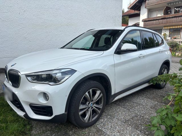 BMW BMW X1 xDrive 20i Sport Line AHK 1.HAND Re...