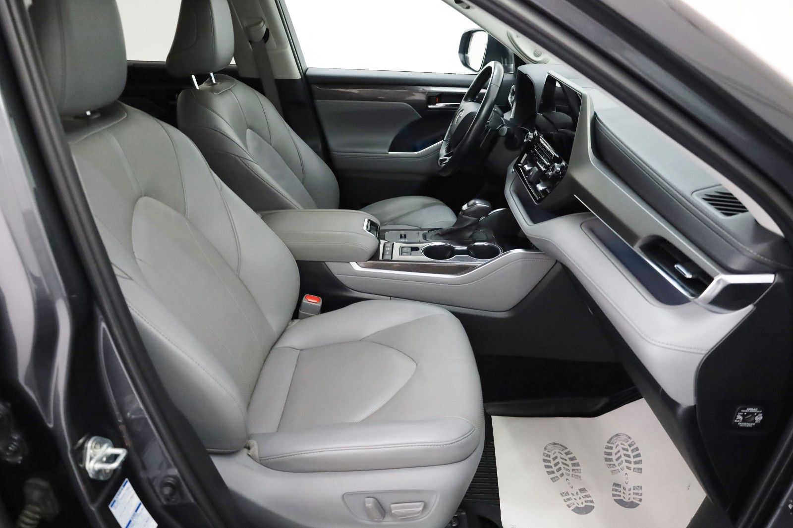 Fahrzeugabbildung Toyota Highlander Hybrid Executive,Sitzlüft,7Sitz,Kamer