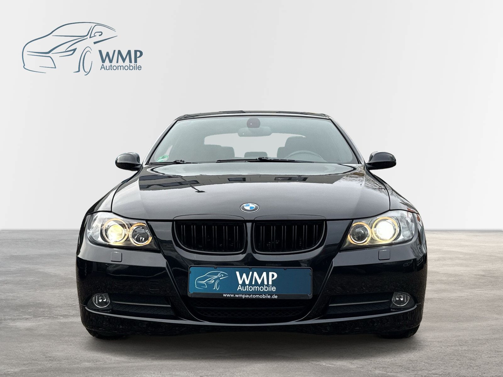 Fahrzeugabbildung BMW 330i Lim. /Navi./Xenon/PDC./Schiebedach/Tempomat
