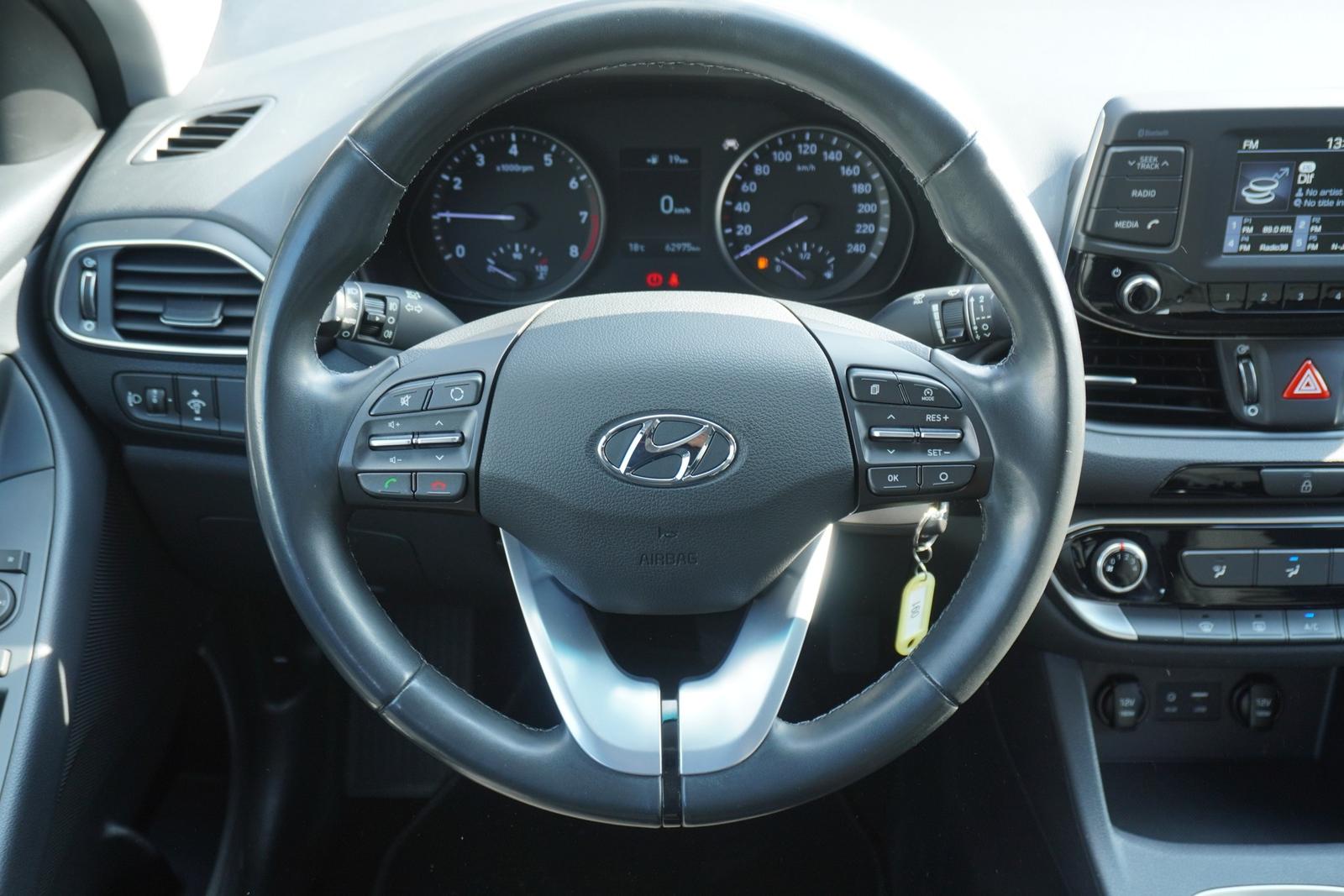 Hyundai i30 Fastback 1.0 T-GDI Trend Sitzheizung PDC USB