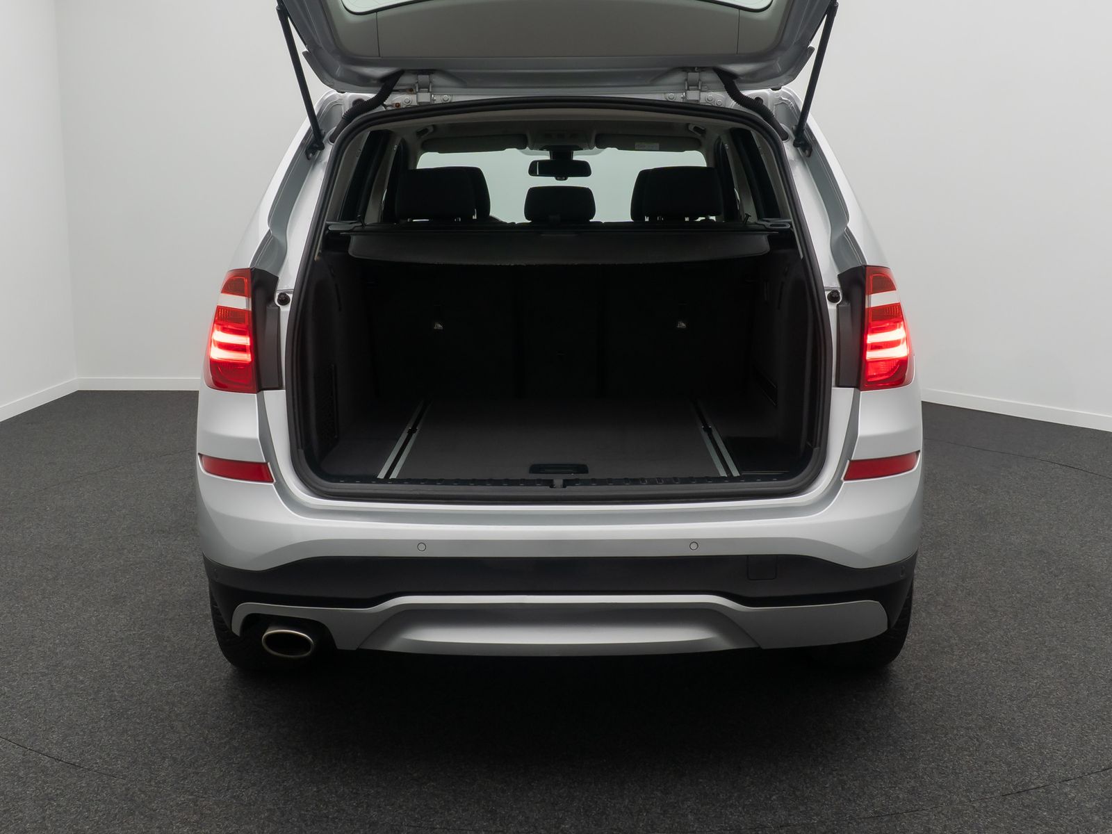 Fahrzeugabbildung BMW X3 xD20d Xenon GeschwindigReg PDC FernlichtAssis